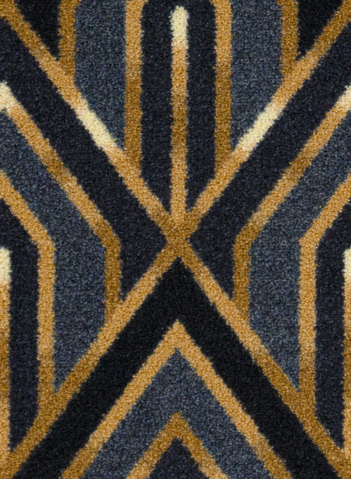 Pinnacle carpet in Smoke — full 18.75 inch pattern repeat